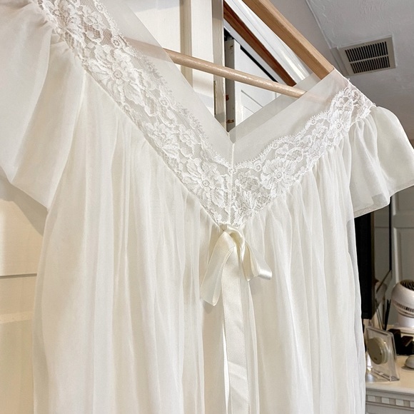 Evette Lingerie - Picture 4 of 11